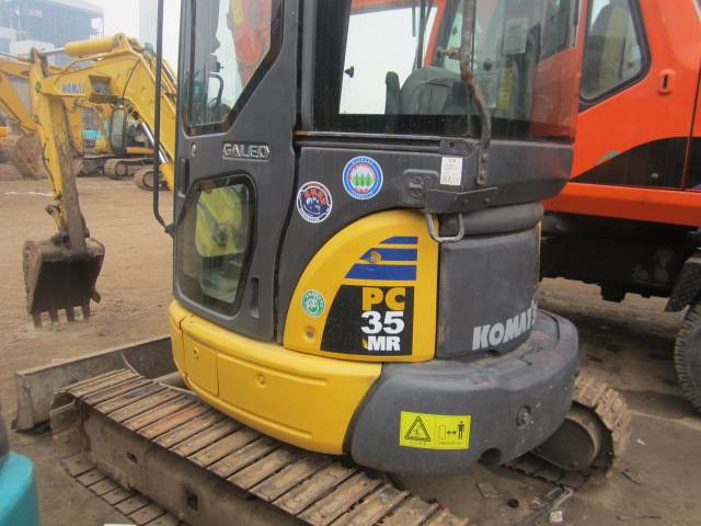 Komatsu PC35 - Mini excavator: picture 1 Komatsu PC35 - Mini excavator: picture 1