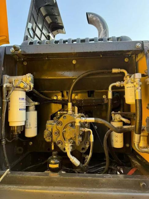 VOLVO EC240 - Crawler excavator: picture 4 VOLVO EC240 - Crawler excavator: picture 4