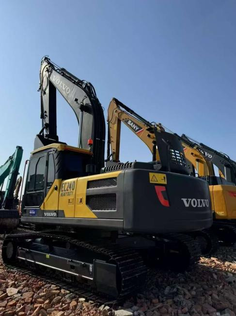 VOLVO EC240 - Crawler excavator: picture 5 VOLVO EC240 - Crawler excavator: picture 5