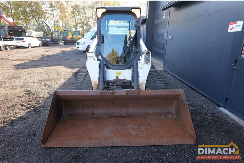 Bobcat T870 Bobcat T870 skidsteer on tracks - high flow - airco - high flow - TOP!! - Loader: picture 4 Bobcat T870 Bobcat T870 skidsteer on tracks - high flow - airco - high flow - TOP!! - Loader: picture 4