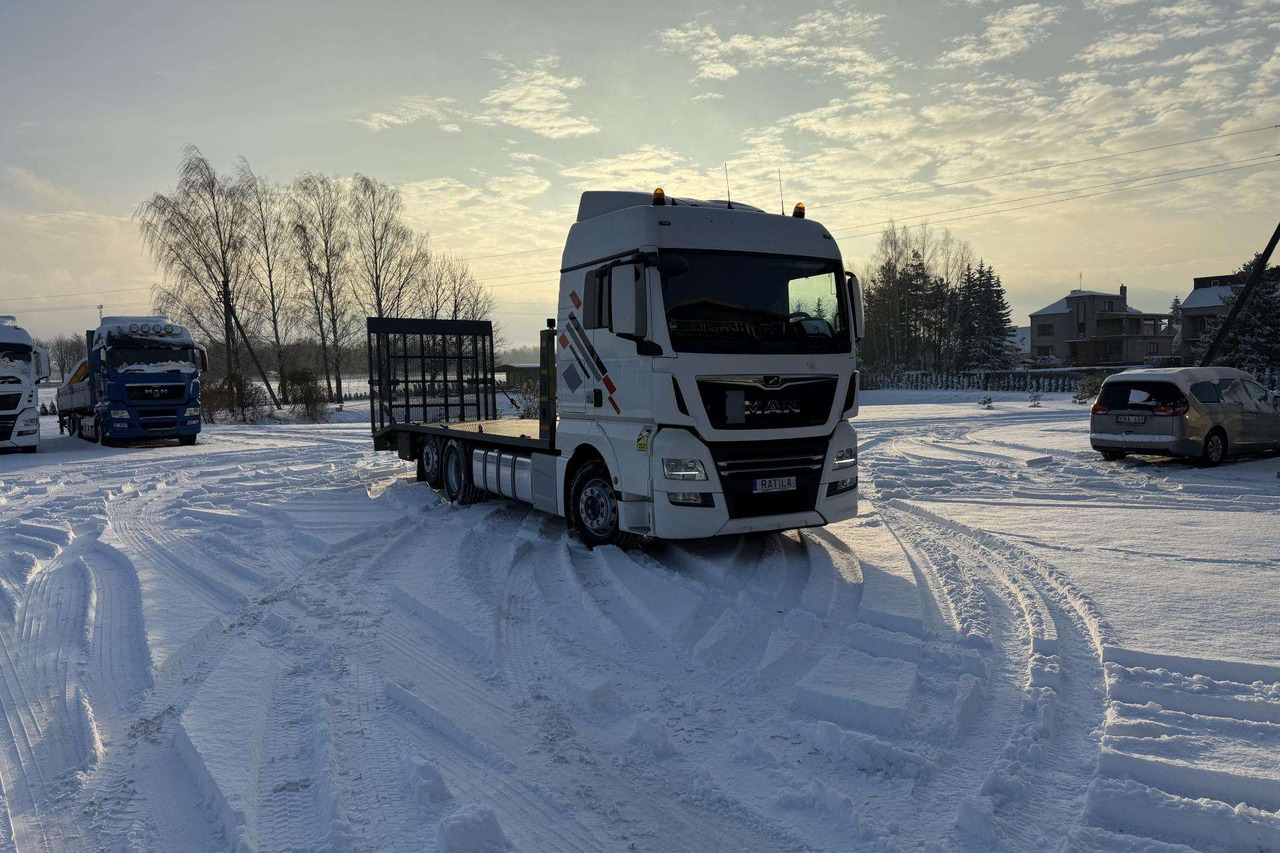 MAN TGX 26.420 - Autotransporter truck: picture 2 MAN TGX 26.420 - Autotransporter truck: picture 2