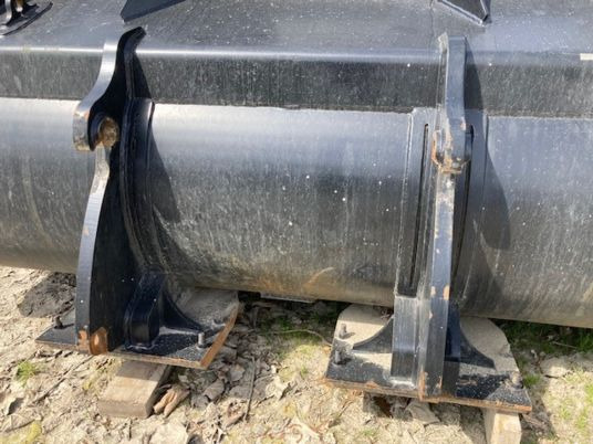 GODET ARDEN POUR CHARGEUSE CASE 921 G - Bucket: picture 3 GODET ARDEN POUR CHARGEUSE CASE 921 G - Bucket: picture 3