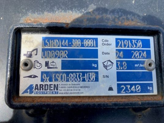 GODET ARDEN SEMI DELTA POUR CHARGEUSE CASE 921 - Bucket: picture 1 GODET ARDEN SEMI DELTA POUR CHARGEUSE CASE 921 - Bucket: picture 1