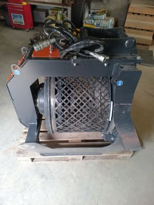 GODET CRIBLEUR CANGINI VMS57 2024 - Sorting bucket: picture 4 GODET CRIBLEUR CANGINI VMS57 2024 - Sorting bucket: picture 4