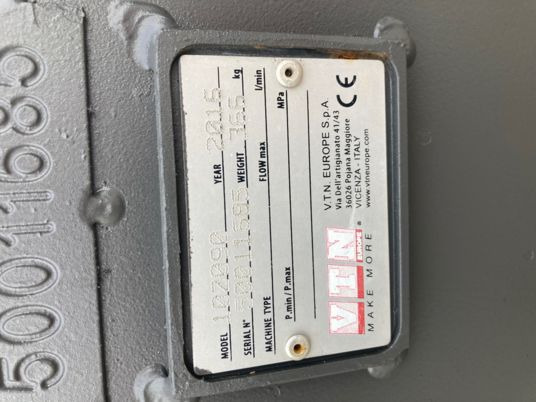 Attache hydraulique et godet 900 mm renforcé - Bucket: picture 3 Attache hydraulique et godet 900 mm renforcé - Bucket: picture 3