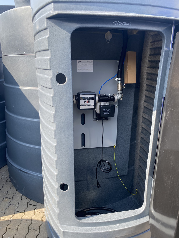 DC Dieseltank / Double-walled fuel tank for diesel fuel / Cuve à gasoil / Serbatoio gasolio / Бак для дизельного топлива / Zbiornik dwupłaszczowe na paliwo do oleju napędowego 5000 l - Storage tank: picture 3 DC Dieseltank / Double-walled fuel tank for diesel fuel / Cuve à gasoil / Serbatoio gasolio / Бак для дизельного топлива / Zbiornik dwupłaszczowe na paliwo do oleju napędowego 5000 l - Storage tank: picture 3