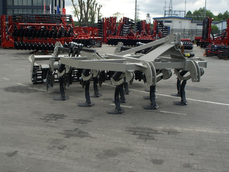 ROLEX Flügelschargrubber / No-till cultivator / Dechaumeur à dents / Aratri stoppiatori / Cultivador sin labranza / Культиватор No-till / Kultywator bezorkowy 3 m - Cultivator: picture 5 ROLEX Flügelschargrubber / No-till cultivator / Dechaumeur à dents / Aratri stoppiatori / Cultivador sin labranza / Культиватор No-till / Kultywator bezorkowy 3 m - Cultivator: picture 5