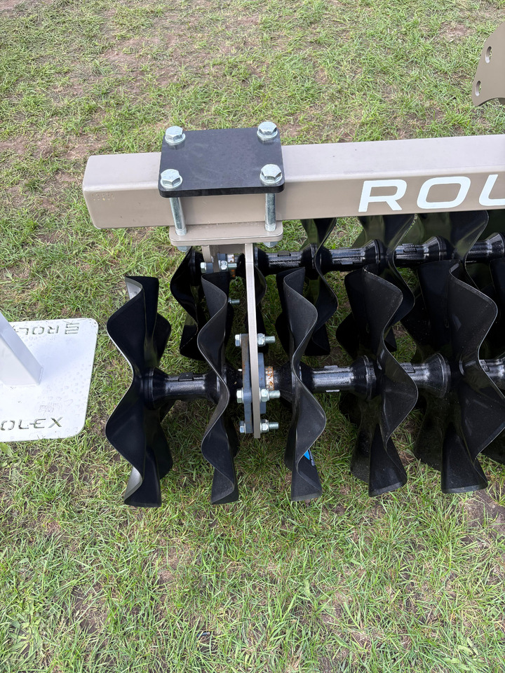 ROLEX Front disc / Déchaumeur frontal / Brona przednia WT300 - Disc harrow: picture 4 ROLEX Front disc / Déchaumeur frontal / Brona przednia WT300 - Disc harrow: picture 4