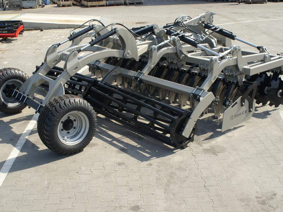 ROLEX Hydraulische Scheibenegge / Hydraulic discs harrow / Dechaumeur à disques / Erpice a dischi / Дисковая гидравлическая борона тип лёгкий с тележкой / Brona talerzowa hydraulicznie składana lekka - Disc harrow: picture 4 ROLEX Hydraulische Scheibenegge / Hydraulic discs harrow / Dechaumeur à disques / Erpice a dischi / Дисковая гидравлическая борона тип лёгкий с тележкой / Brona talerzowa hydraulicznie składana lekka - Disc harrow: picture 4