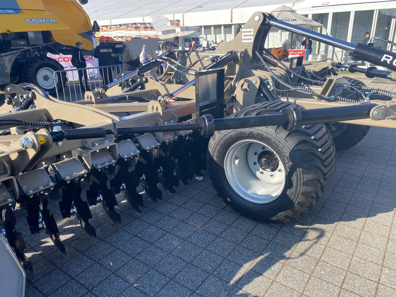 ROLEX Scheibenegge / Disc harrow / Dechaumeur à disques / Erpice a dischi / Grada de discos /Дисковая борона / Brona talerzowa 8 m - Disc harrow: picture 2 ROLEX Scheibenegge / Disc harrow / Dechaumeur à disques / Erpice a dischi / Grada de discos /Дисковая борона / Brona talerzowa 8 m - Disc harrow: picture 2