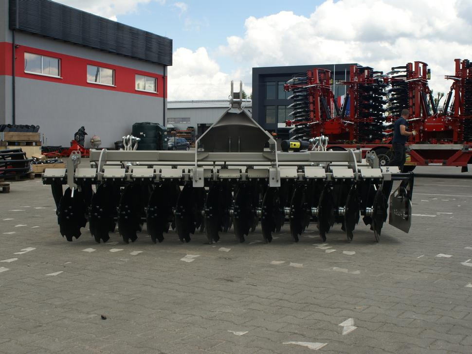 ROLEX Scheibenegge / Discs harrow / Dechaumeur à disques / Erpice a dischi / Cultivador de discos / Дисковая борона / Agregat talerzowy uprawowy 3 m - Disc harrow: picture 3 ROLEX Scheibenegge / Discs harrow / Dechaumeur à disques / Erpice a dischi / Cultivador de discos / Дисковая борона / Agregat talerzowy uprawowy 3 m - Disc harrow: picture 3