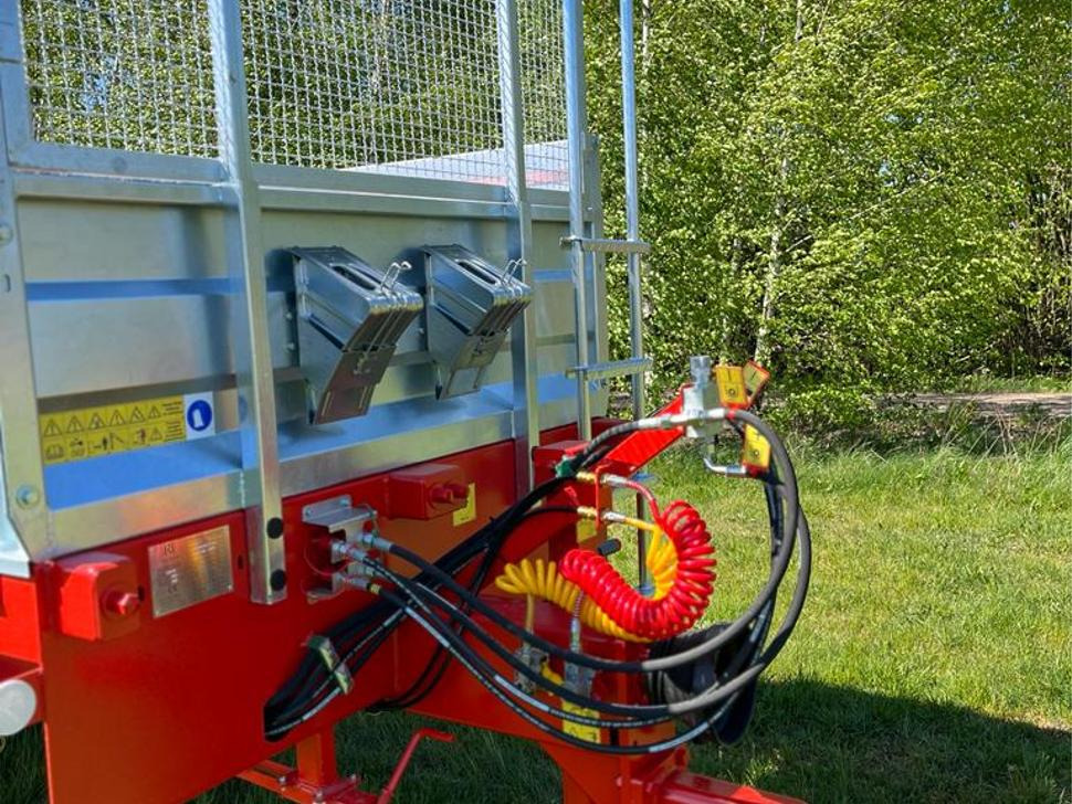 Leasing of Roltrans Miststreuer / Manure spreader / Épandeur à fumier / Spandiletame / Разбрасыватель органических удобрений / Rozrzutnik obornika N250/32 JAMNIK 8 t Roltrans Miststreuer / Manure spreader / Épandeur à fumier / Spandiletame / Разбрасыватель органических удобрений / Rozrzutnik obornika N250/32 JAMNIK 8 t: picture 8