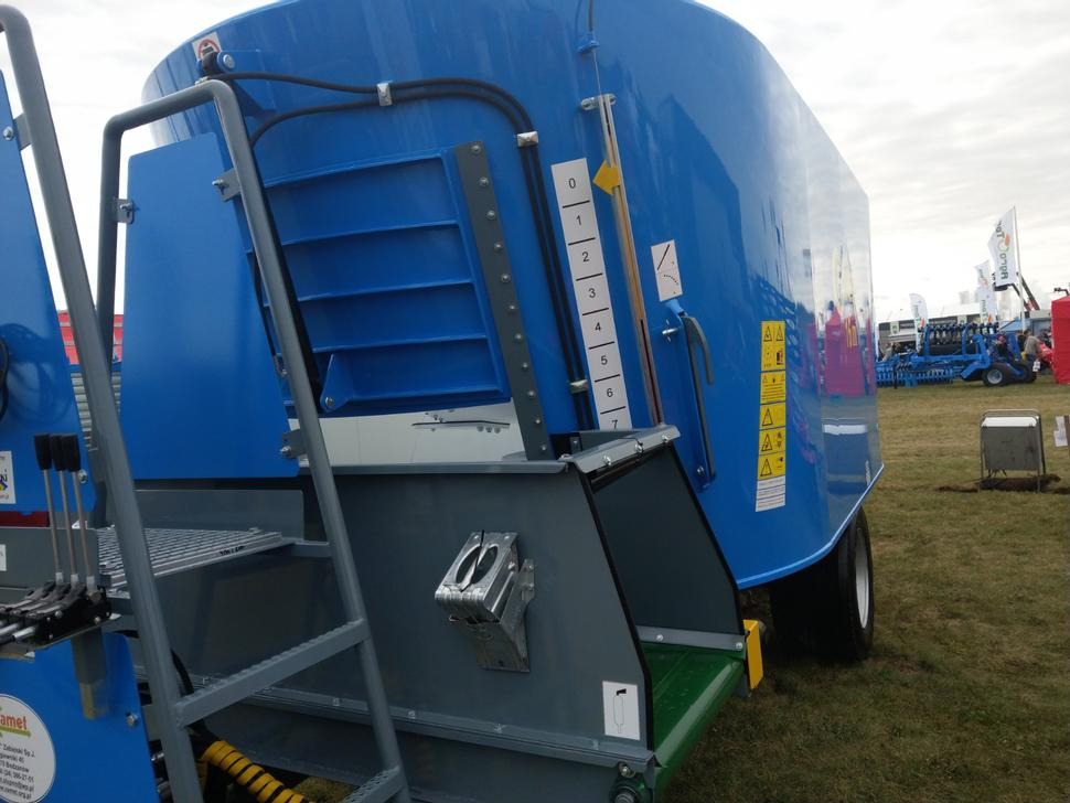New Forage mixer wagon ZAMET Futtermischwagen / Feed mixer / Melangeuse / Carro miscelatore / Vagoneta de alimentación /Кормораздатчик / Wóz paszowy 16 m3: picture 14