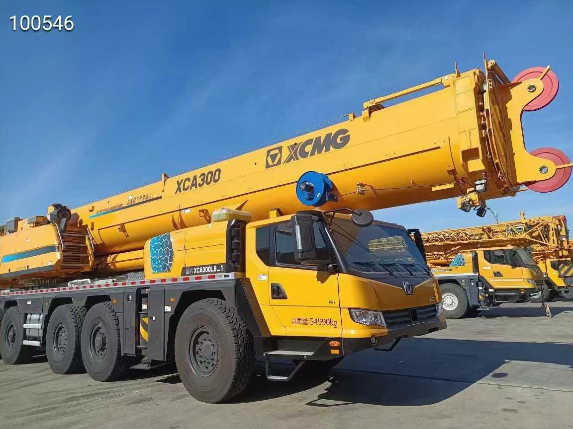 XCMG XCA300 - All terrain crane: picture 1 XCMG XCA300 - All terrain crane: picture 1