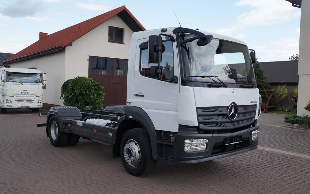Mercedes-Benz ATEGO 1621 EURO 6 MANUAL RAMA DO ZABUDOWY 16.000 KG ATEGO 1623 1624 - Cab chassis truck: picture 3 Mercedes-Benz ATEGO 1621 EURO 6 MANUAL RAMA DO ZABUDOWY 16.000 KG ATEGO 1623 1624 - Cab chassis truck: picture 3