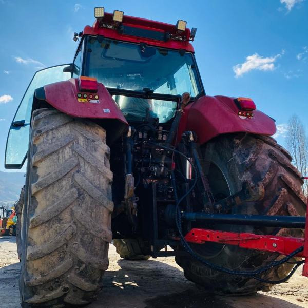 CASE IH CVX 150 - Farm tractor: picture 4 CASE IH CVX 150 - Farm tractor: picture 4