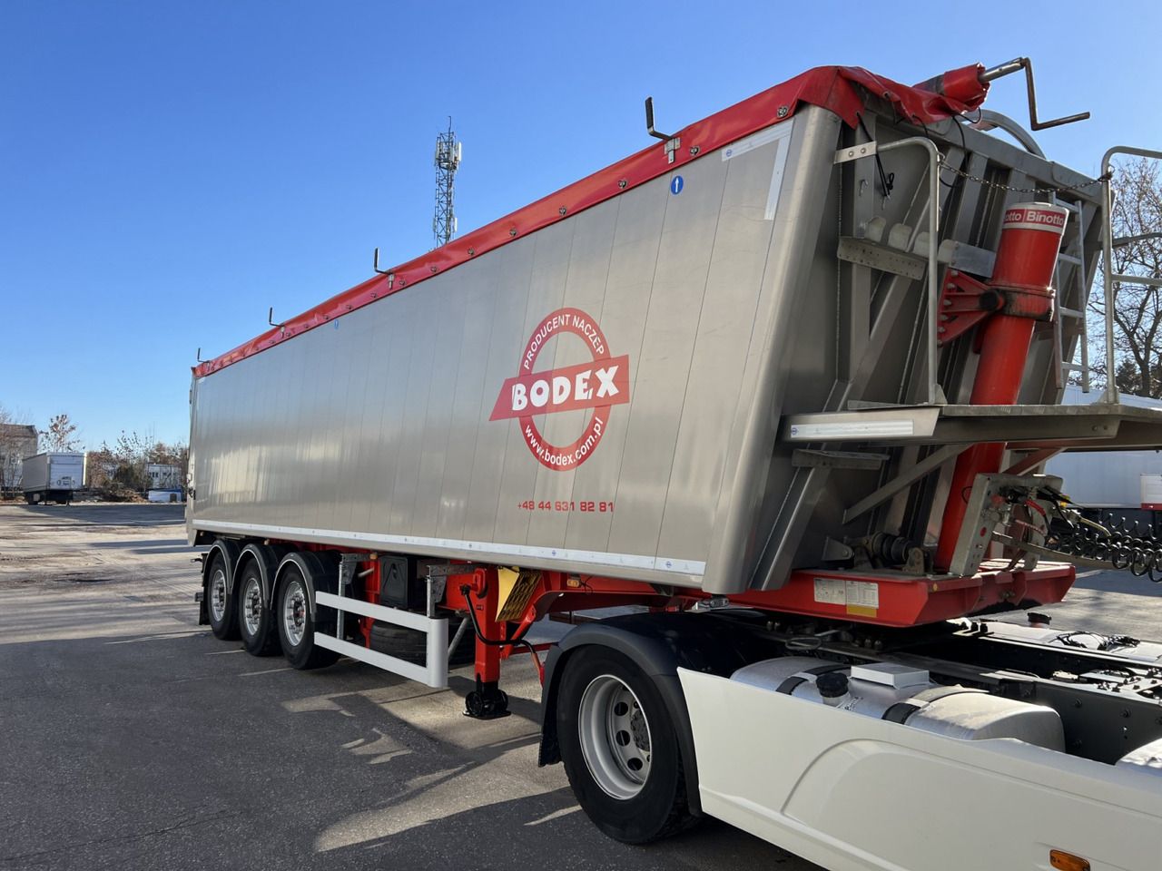 Tipper semi-trailer BODEX KIS3B KIS3WA: picture 7 Tipper semi-trailer BODEX KIS3B KIS3WA: picture 7