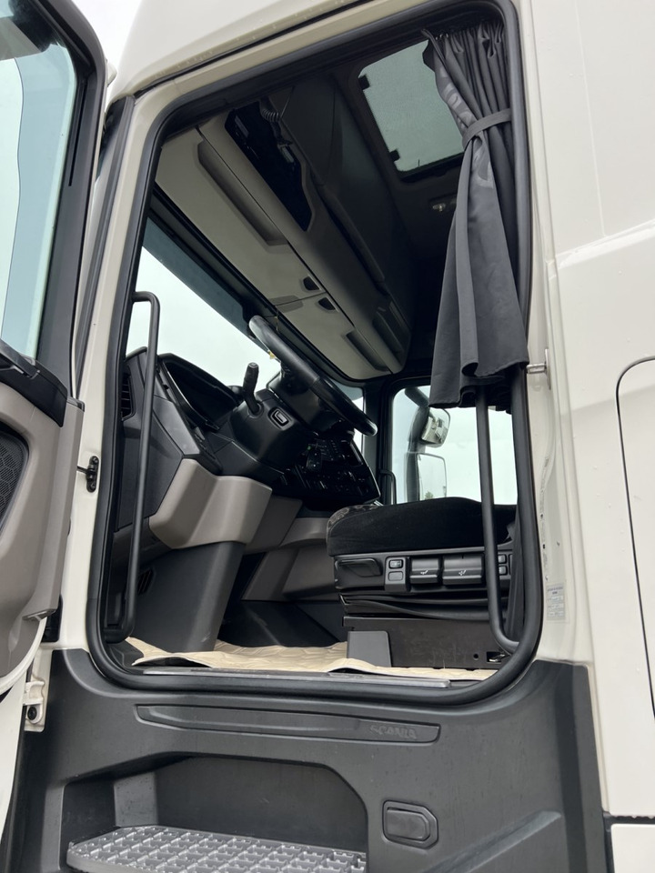 Truck SCANIA S450: picture 29