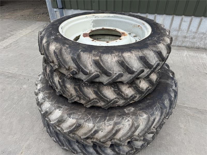 Agricultural machinery Alliance 270/95R36 and 340/85R48 Row Cro: picture 1