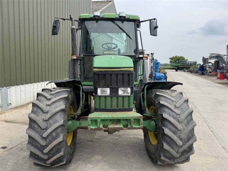 Farm tractor John Deere 6800: picture 7