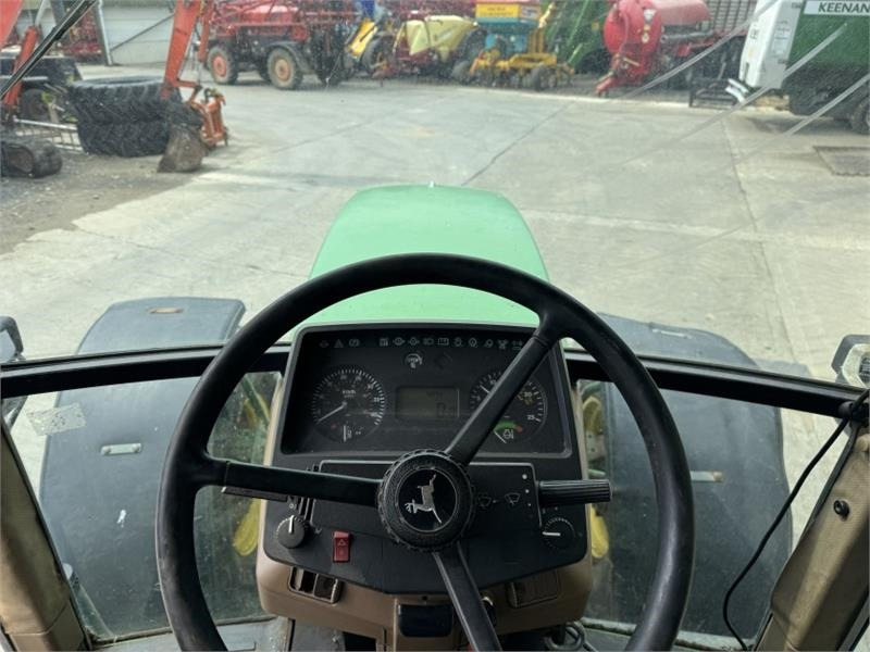 Farm tractor John Deere 6800: picture 18