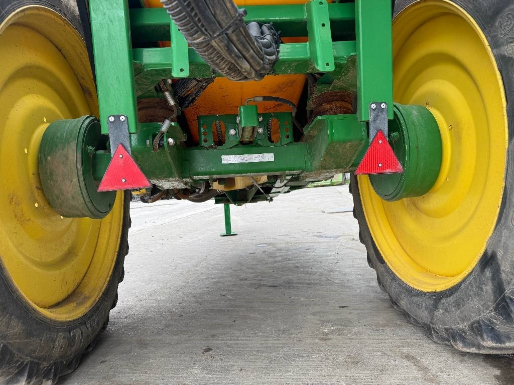 John Deere 732 Trailed Sprayer - Trailed sprayer: picture 4 John Deere 732 Trailed Sprayer - Trailed sprayer: picture 4