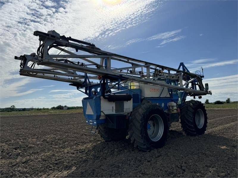 Matrot M44D 36m Self Propelled Sprayer - Tractor mounted sprayer: picture 4 Matrot M44D 36m Self Propelled Sprayer - Tractor mounted sprayer: picture 4