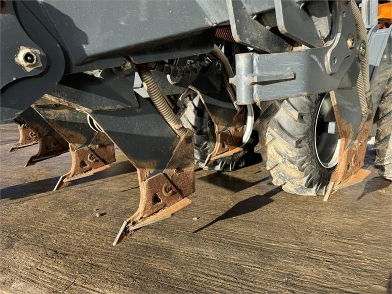 Combine seed drill Mzuri Mzuri Pro-Til 3T **Grain and Fert**: picture 14