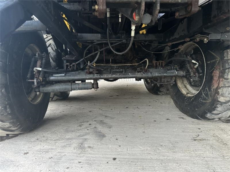 Square baler New Holland BB9060 Baler: picture 7