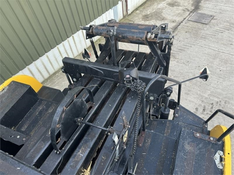 Square baler New Holland BB9060 Baler: picture 13