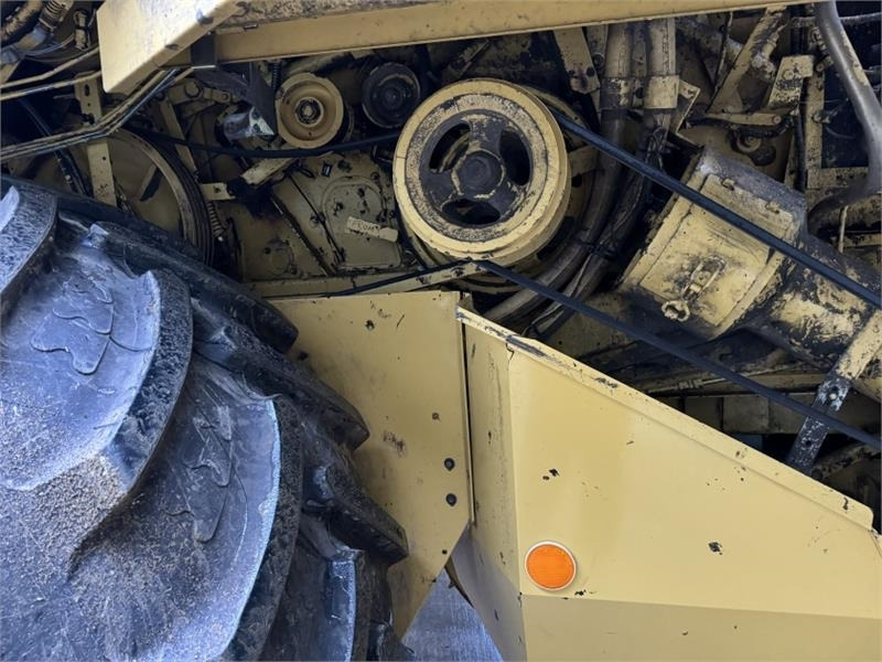 Harvester attachment New Holland New Holland TX66 c/w 20ft Header: picture 10
