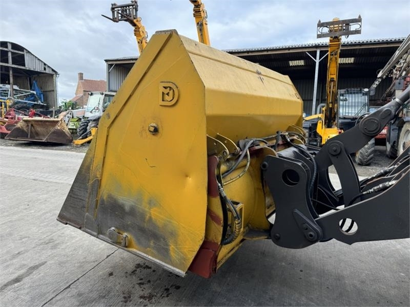 VJD VJD L90 Toe Tip Bucket - Articulated dumper: picture 5 VJD VJD L90 Toe Tip Bucket - Articulated dumper: picture 5