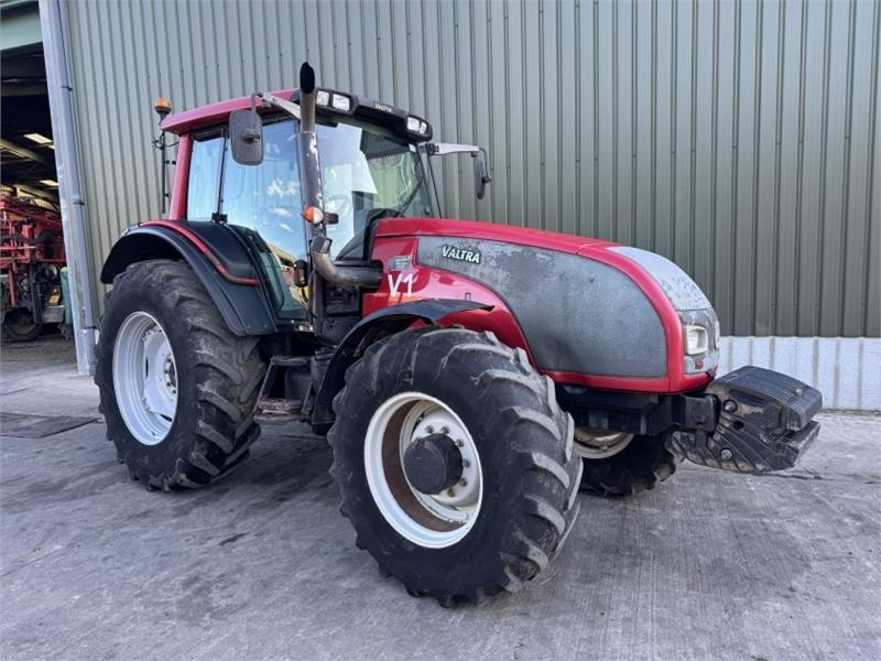 Valtra T151 Tractor - Farm tractor: picture 1 Valtra T151 Tractor - Farm tractor: picture 1