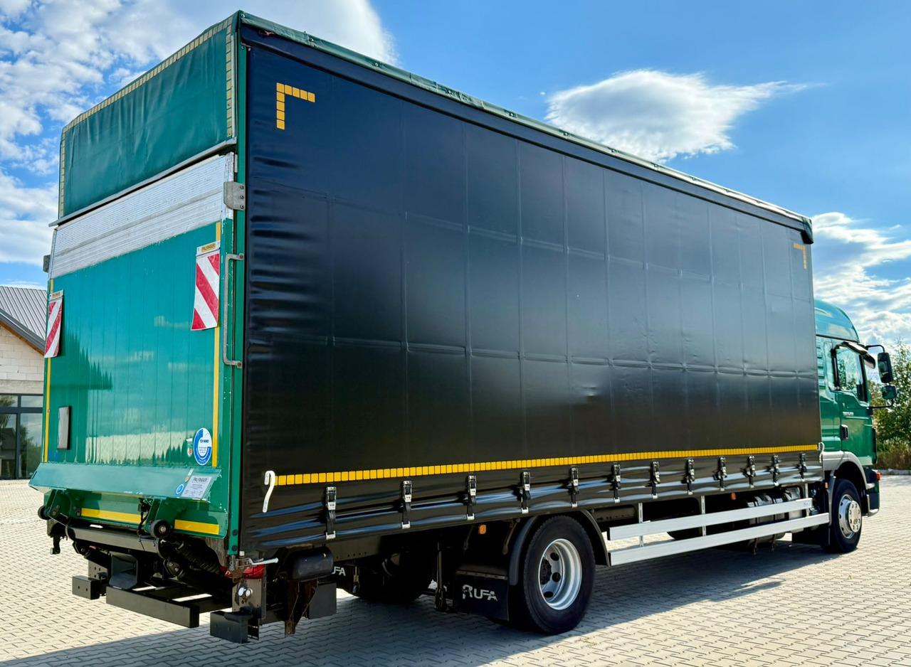 MAN TGM 12.250 / TGL 12.250 / FIRANKA / WINDA / AUTOMAT / 18 PALET / SYPIALKA / 2017 ROK - Curtainsider truck: picture 3 MAN TGM 12.250 / TGL 12.250 / FIRANKA / WINDA / AUTOMAT / 18 PALET / SYPIALKA / 2017 ROK - Curtainsider truck: picture 3
