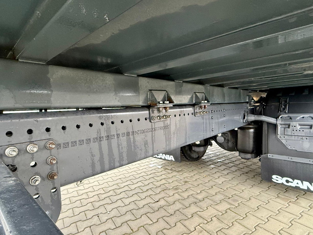 Leasing of SCANIA P320 / PLATFORMA / NOWY / 5 TYŚ KM / SYPIALKA / 2023 ROK / CAŁA NA PODUSZKACH / 7.7 M DŁUGOŚCI / LAWETA / DO PRZEWOZU MASZYN ROLNICZYCH ITP SCANIA P320 / PLATFORMA / NOWY / 5 TYŚ KM / SYPIALKA / 2023 ROK / CAŁA NA PODUSZKACH / 7.7 M DŁUGOŚCI / LAWETA / DO PRZEWOZU MASZYN ROLNICZYCH ITP: picture 16 Leasing of SCANIA P320 / PLATFORMA / NOWY / 5 TYŚ KM / SYPIALKA / 2023 ROK / CAŁA NA PODUSZKACH / 7.7 M DŁUGOŚCI / LAWETA / DO PRZEWOZU MASZYN ROLNICZYCH ITP SCANIA P320 / PLATFORMA / NOWY / 5 TYŚ KM / SYPIALKA / 2023 ROK / CAŁA NA PODUSZKACH / 7.7 M DŁUGOŚCI / LAWETA / DO PRZEWOZU MASZYN ROLNICZYCH ITP: picture 16