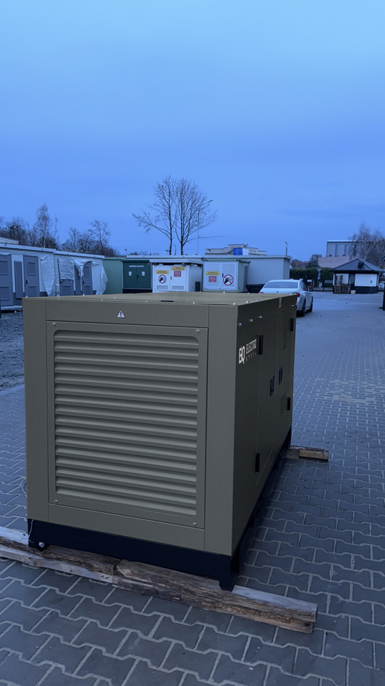 PERKINS 130 kVA / 108 kW - Generator set: picture 3 PERKINS 130 kVA / 108 kW - Generator set: picture 3