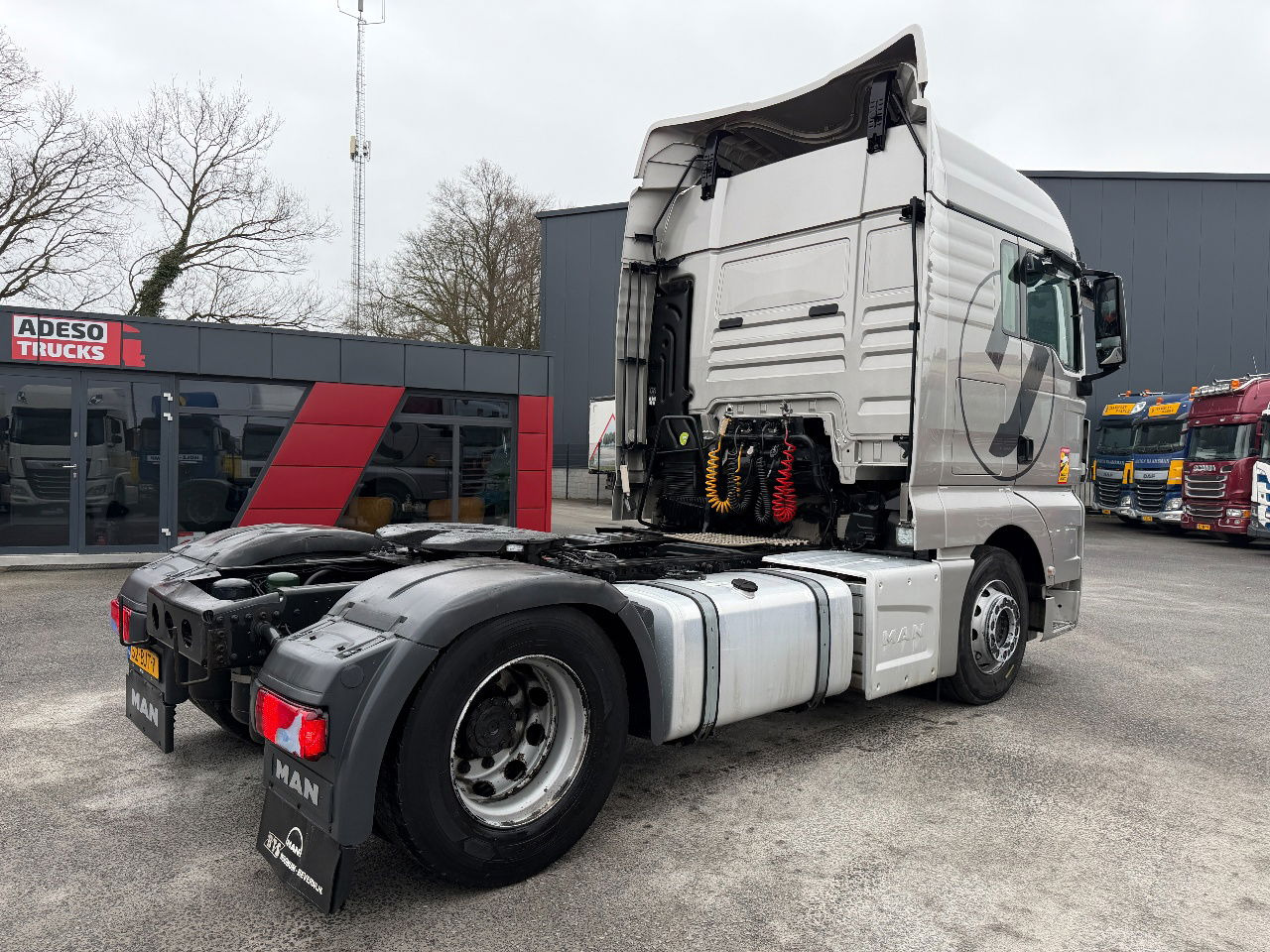 MAN TGX 18.460 XLX, Aut, .JP - Tractor unit: picture 3 MAN TGX 18.460 XLX, Aut, .JP - Tractor unit: picture 3