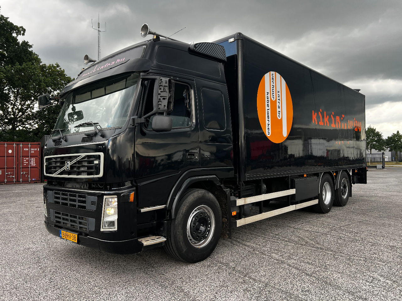 Volvo FM 9.300 Globe 6x2, Euro 5 - Box truck: picture 1 Volvo FM 9.300 Globe 6x2, Euro 5 - Box truck: picture 1