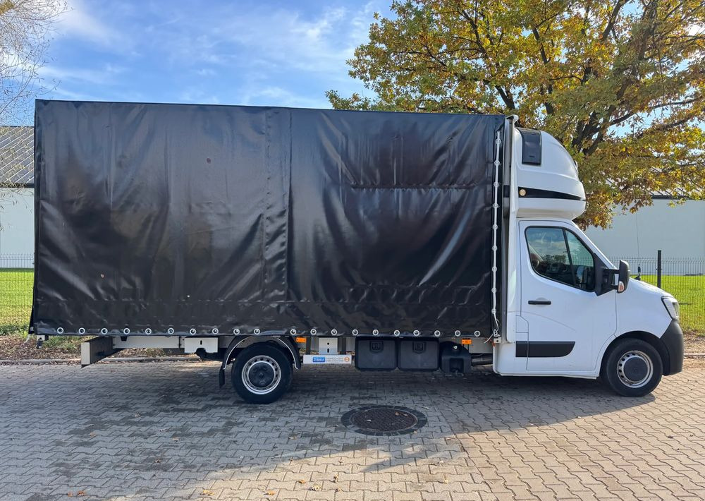 Renault Master - Curtain side van: picture 5 Renault Master - Curtain side van: picture 5