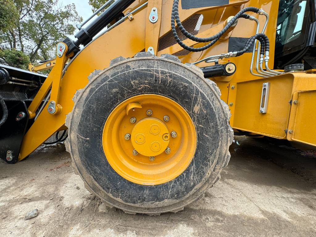 100% new CAT 420 F - Backhoe loader: picture 3 100% new CAT 420 F - Backhoe loader: picture 3