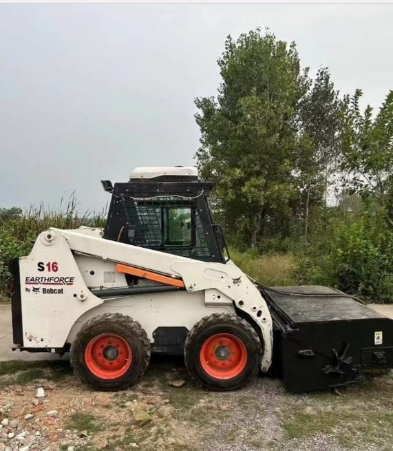 Skid steer loader Bobcat S 16: picture 6