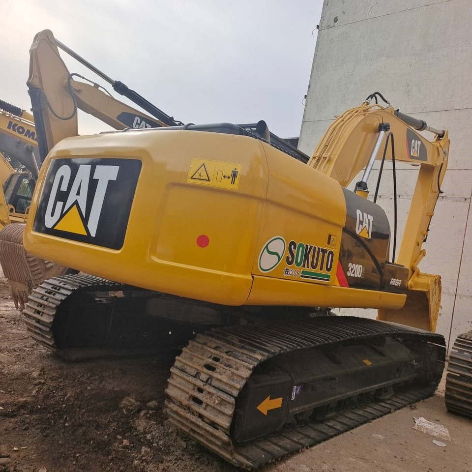 CAT 320 D 2 - Crawler excavator: picture 3 CAT 320 D 2 - Crawler excavator: picture 3