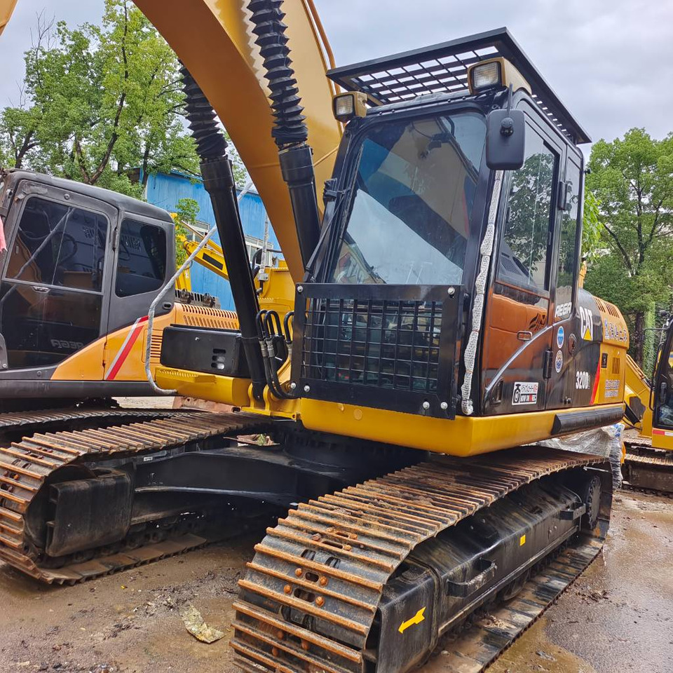 CAT 320D2 - Crawler excavator: picture 1 CAT 320D2 - Crawler excavator: picture 1