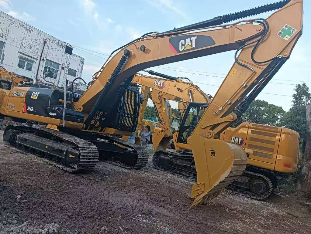 CAT 324 D2 L - Crawler excavator: picture 1 CAT 324 D2 L - Crawler excavator: picture 1