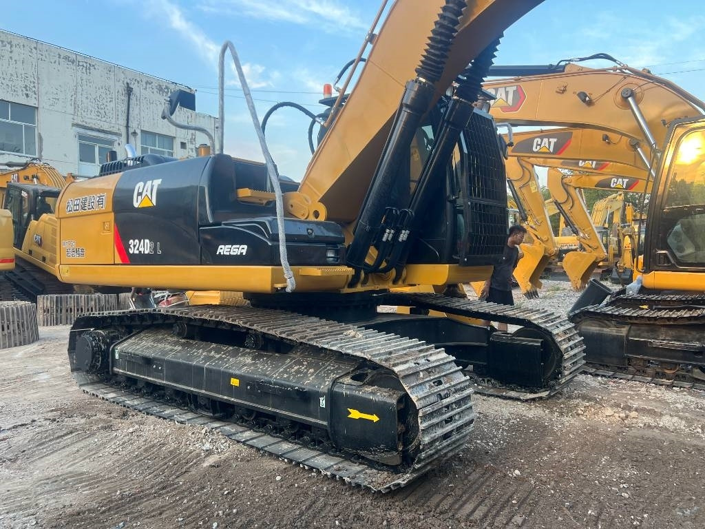 CAT 324 D2L - Crawler excavator: picture 5 CAT 324 D2L - Crawler excavator: picture 5