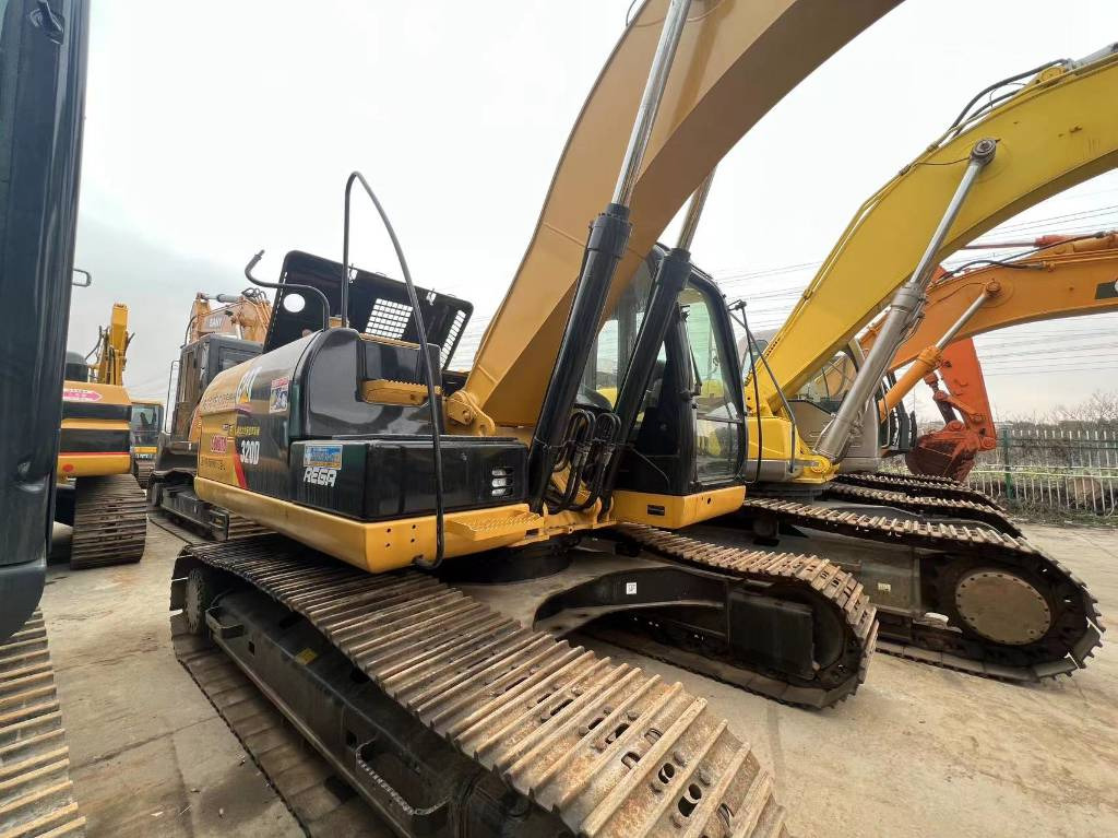 CAT 325 B L - Crawler excavator: picture 3 CAT 325 B L - Crawler excavator: picture 3