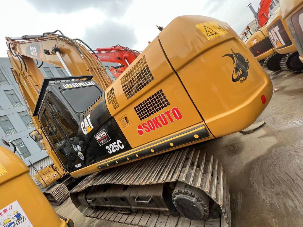 CAT 325 C - Crawler excavator: picture 3 CAT 325 C - Crawler excavator: picture 3