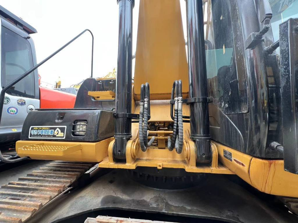 CAT 325 C - Crawler excavator: picture 5 CAT 325 C - Crawler excavator: picture 5