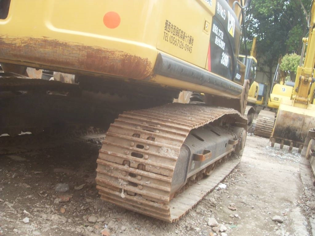 CAT 326D - Crawler excavator: picture 3 CAT 326D - Crawler excavator: picture 3