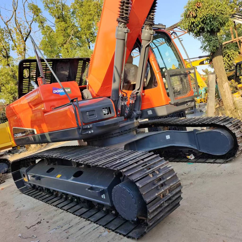 Doosan DX 225 LC - Crawler excavator: picture 4 Doosan DX 225 LC - Crawler excavator: picture 4